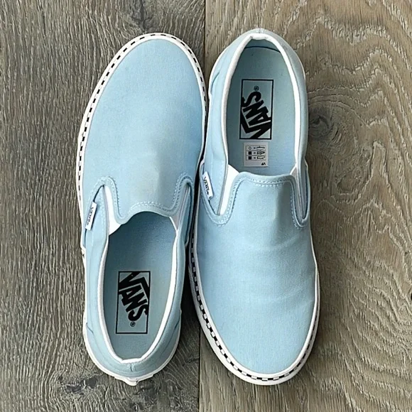 NW Box Vans Classic Slip-On in Cool Blue-Mens 7.5 / Women 9 - Picture 3 of 11